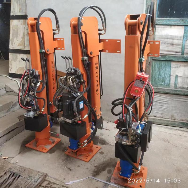 钓鱼台重汽蓝牌随车吊 3.2吨 国六动力强 液压驱动 农用自卸起重机